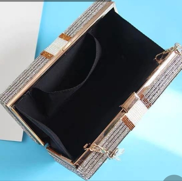 Money Clutch Pink - Picture 8 of 8